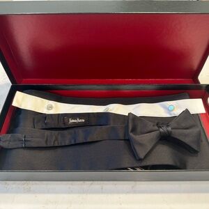Neiman Marcus Bow Tie Set